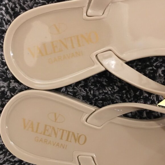 Valentino Garavani Rockstud Jelly Sandals - Picture 3 of 4